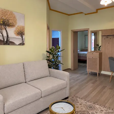 Appartement Blloku Riverside Apartment-check In 24 *