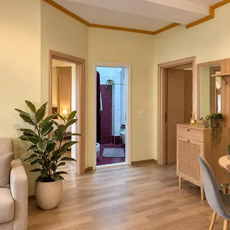 Blloku Riverside Apartment-check In 24 Appartement